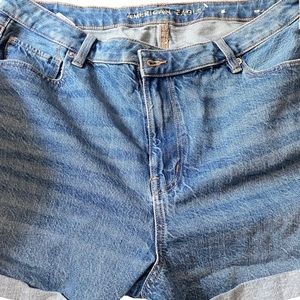 Highest rise Mom shorts
